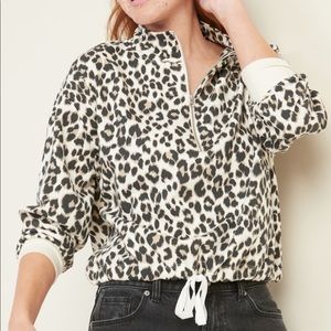 •NWOT Old Navy Animal Print Pullover•